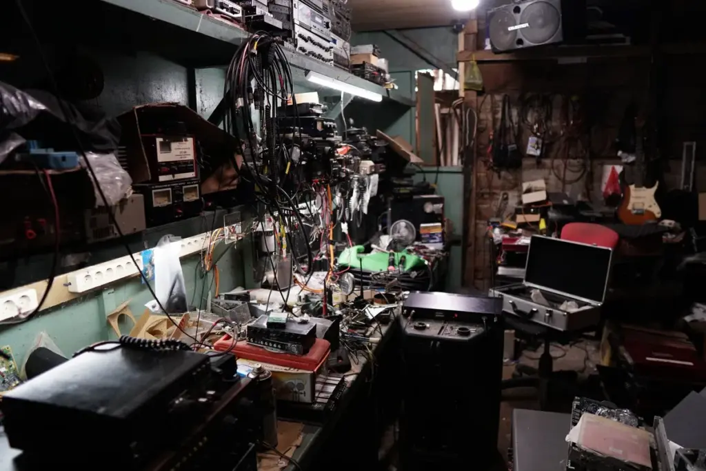 Got Junk NYC? the Best Practices for Disposing of Old Electronics
