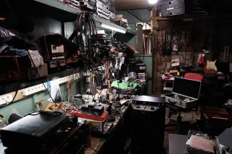 Got Junk NYC? the Best Practices for Disposing of Old Electronics